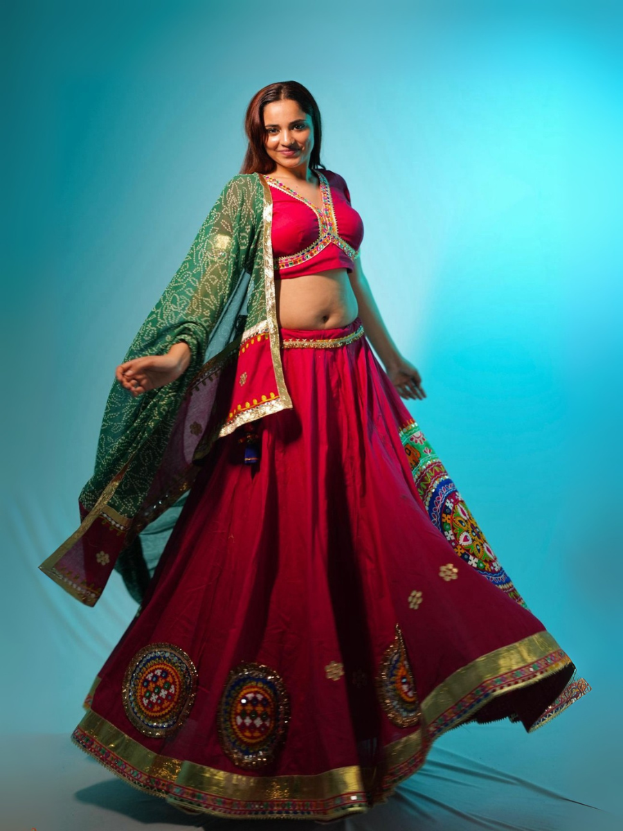 Wine-Pink Kutchi Embroidered Lehenga with Green Bandhani Dupatta